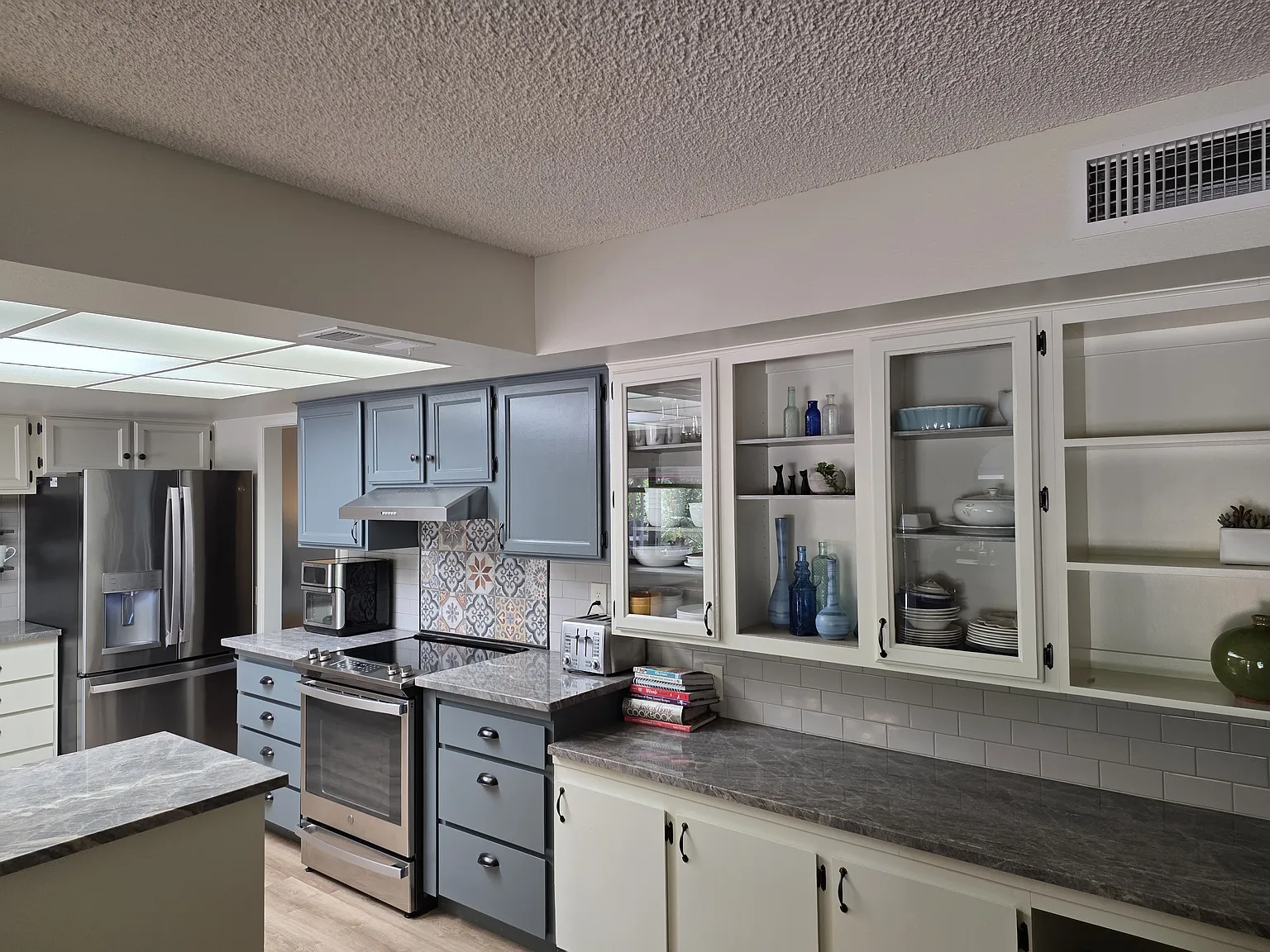 2 bed, 1946 sqft, $1,750 — Photo 2