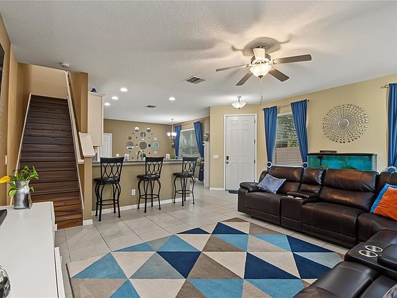 3rd image of 1114 CAPITOL STREET