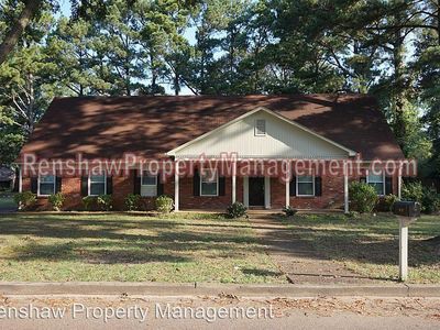 6892 Great Oaks Rd, Germantown, TN, 38138