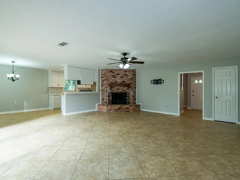 7403 Tall Pines Dr — Photo 9