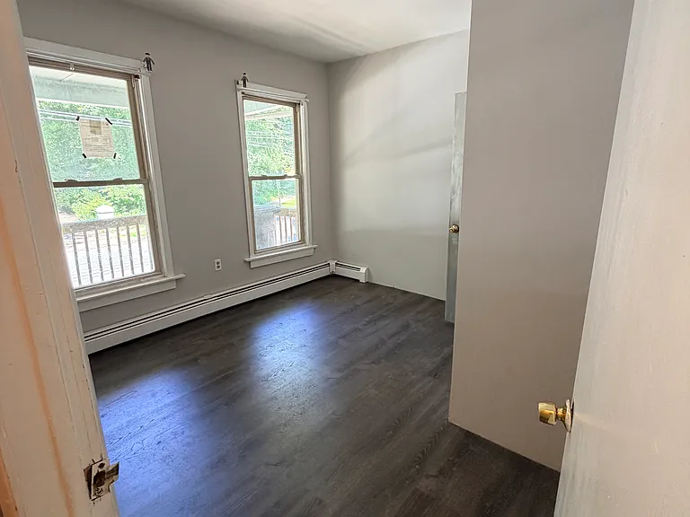 22 Sheldon St — Photo 6