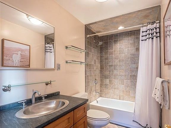 4th image of 208 Willow Ave APT 405