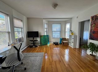 6 Craigie St #2, Somerville, MA 02143