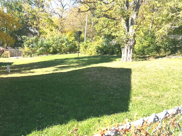 614 Czacki St, Lemont, IL 60439