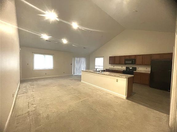 3rd image of 41 Bella Vista Dr