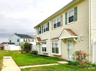 18 Lyric Ct, Sicklerville, NJ 08081