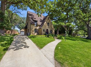 41 Hamilton Ave, Elgin, IL 60123