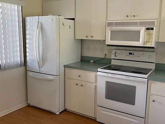 3rd image of 5236 Lake Village Dr #61