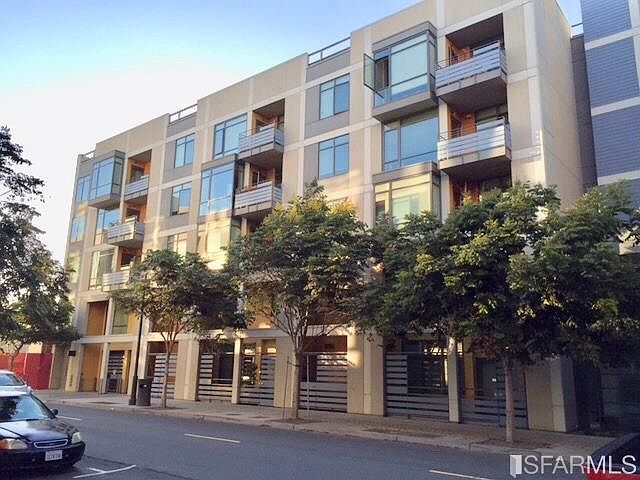 1st image of 330 Berry St Unit 506