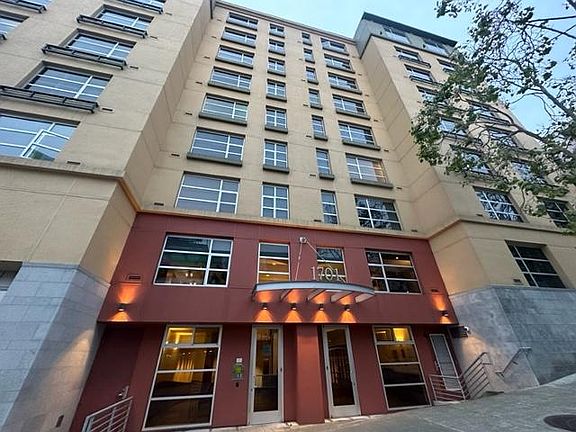 2nd image of 1701 Jackson St APT 108