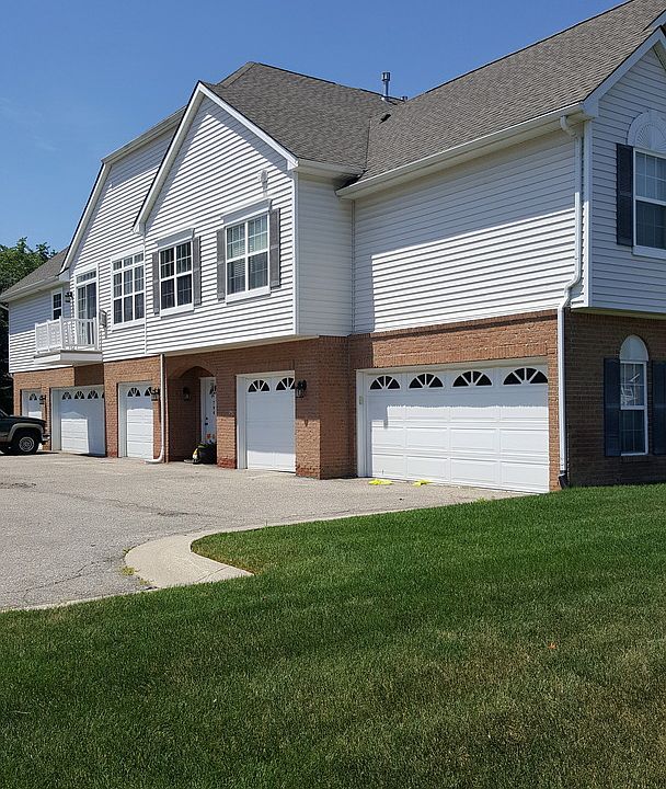 1st image of 792 Olde English Cir