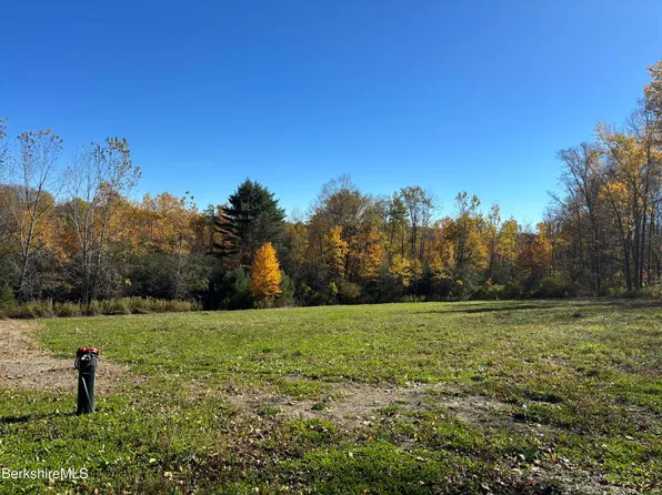 83 Miner Rd, Lanesborough, MA 01237