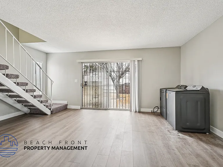 11626 Cedar Ave — Photo 10