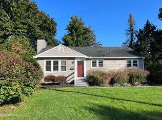 157 Meadowview Dr, Pittsfield, MA 01201