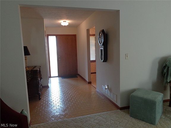 5th image of 6920 Dogwood Cir