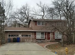 1749 W 20th St, Lawrence, KS 66046