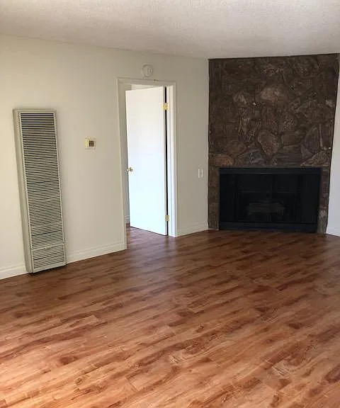 11619 Downey Ave #203 — Photo 5