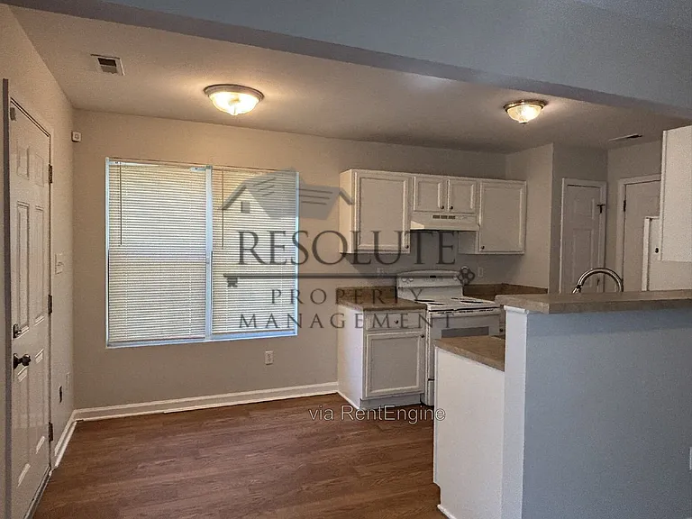 1206 Granby St #B — Photo 4