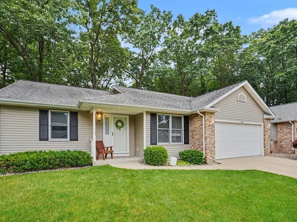 1498 Estero Dr, Portage, MI 49002