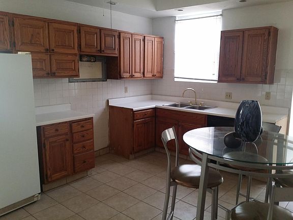 2nd image of 5825 Bartmer Ave