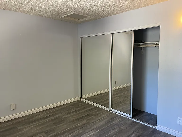 101 W North Shore Dr — Photo 9