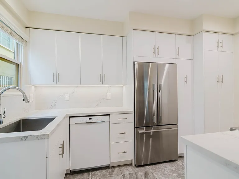5962 San Vicente Blvd #4 — Photo 20