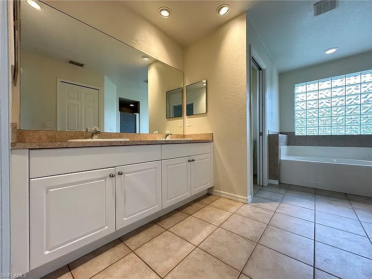 6143 Hendley Ct — Photo 23