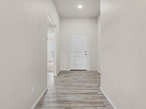 4th image of 7408 99th St