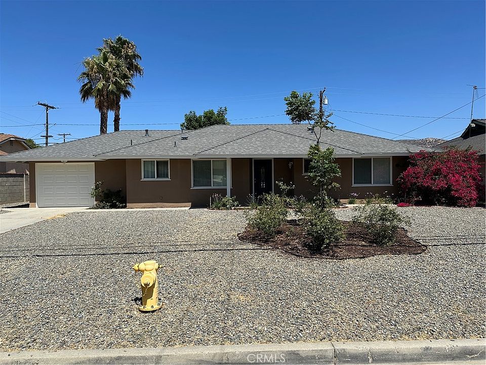 1st image of 3255 Sierra Ave