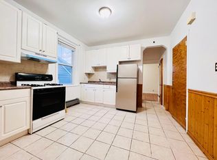 823 Glen Rd APT 2S, Fort Lee, NJ 07024