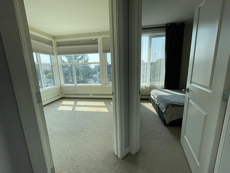 328 21st Ave SW #501 — Photo 30