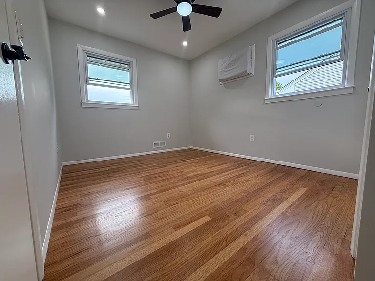 691 9th St #2 — Photo 73