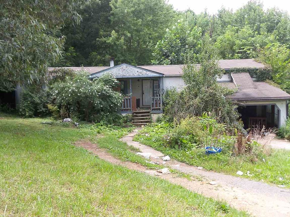 2nd image of 938 Chestnut Ridge Rd