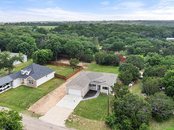 3rd image of 5908 Collins Ct