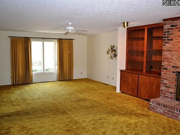 3rd image of 11005 Eastwind Ct