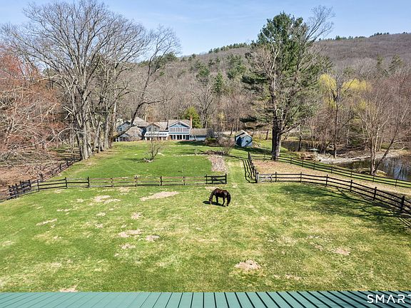 4th image of 127 Steele Road