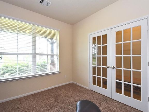 5th image of 15507 Walnut Leaf Ln