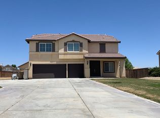 19120 Mono Dr, Hesperia, CA 92345