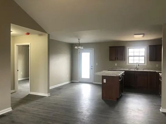 4th image of 442 Southern Cross Dr