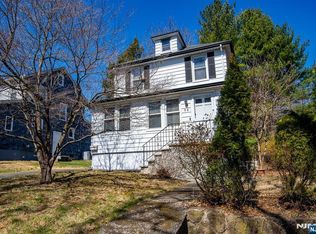 75 Gordon Ave, Tenafly, NJ 07670