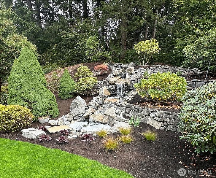 3rd image of 3138 41st Way SE