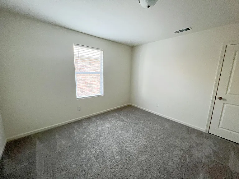 1806 Washington St — Photo 20