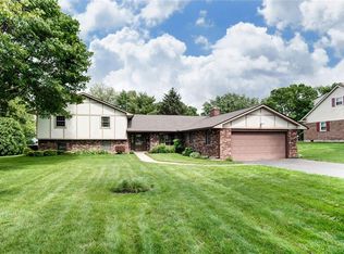 2477 Greenlawn Dr, Troy, OH