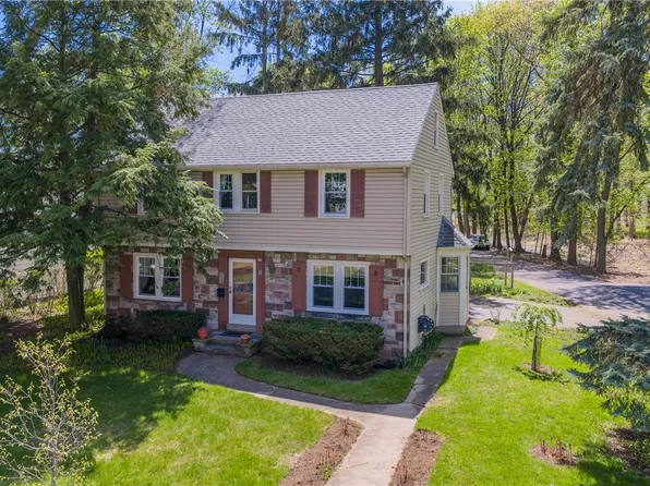 11 Covington Rd, Rochester, NY 14617