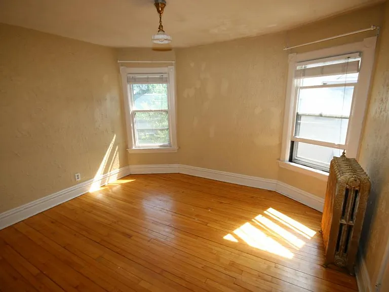1835 Dayton Ave — Photo 13