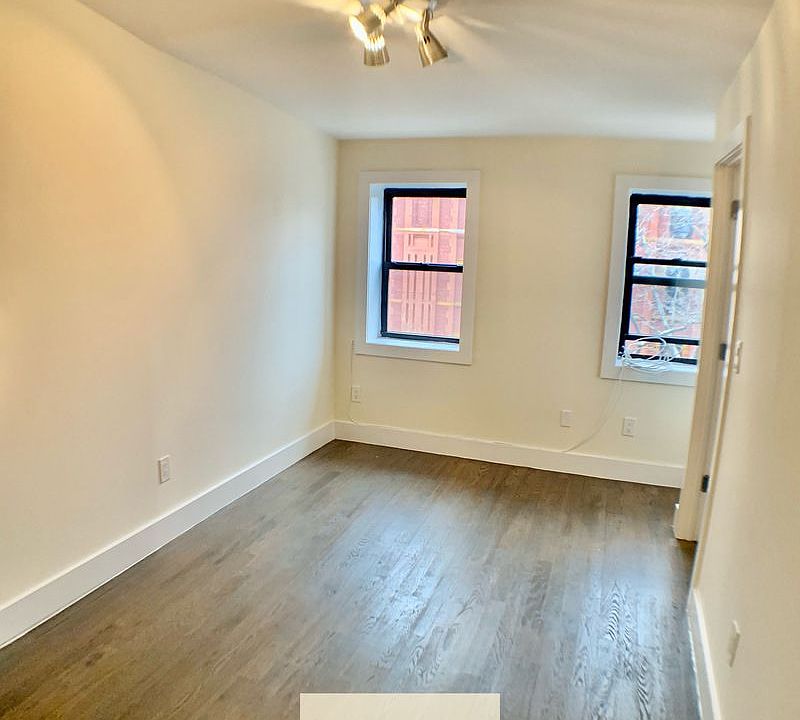 1st image of 362 Bainbridge St #4B
