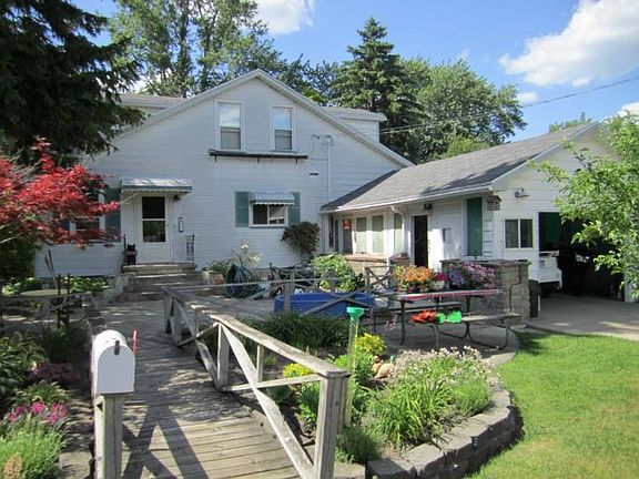3rd image of 3677 Kawkawlin River Dr
