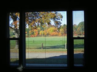 7184 12th Ave, Jenison, MI 49428