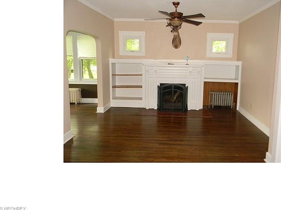 5th image of 8635 Easton St