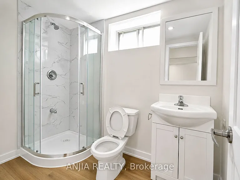 31 Shippigan Cres #LOWER — Photo 4